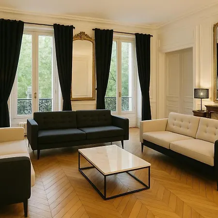 Champs-elysees & George V Aparthotel Paris